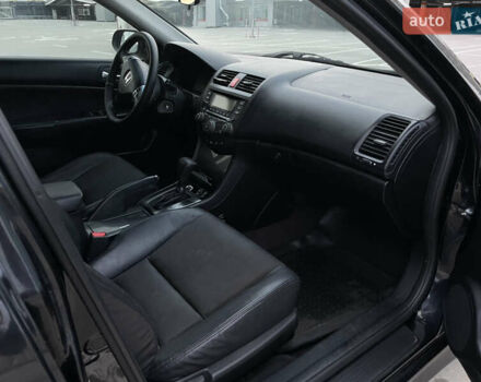 Черный Хонда Аккорд, объемом двигателя 2.35 л и пробегом 325 тыс. км за 6200 $, фото 26 на Automoto.ua