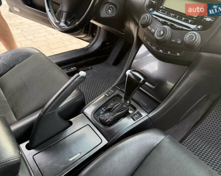 Черный Хонда Аккорд, объемом двигателя 2 л и пробегом 330 тыс. км за 5500 $, фото 15 на Automoto.ua