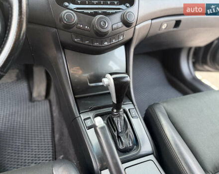 Черный Хонда Аккорд, объемом двигателя 2 л и пробегом 330 тыс. км за 5500 $, фото 22 на Automoto.ua