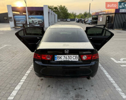 Черный Хонда Аккорд, объемом двигателя 2 л и пробегом 330 тыс. км за 5500 $, фото 9 на Automoto.ua