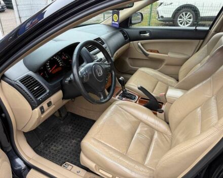 Черный Хонда Аккорд, объемом двигателя 2 л и пробегом 268 тыс. км за 7500 $, фото 9 на Automoto.ua