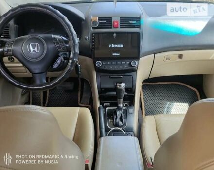 Чорний Хонда Аккорд, об'ємом двигуна 2 л та пробігом 254 тис. км за 5555 $, фото 4 на Automoto.ua
