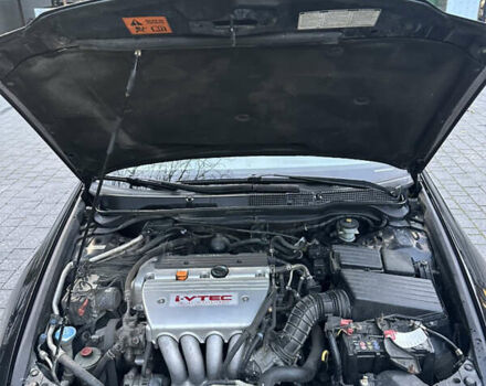 Черный Хонда Аккорд, объемом двигателя 2.4 л и пробегом 195 тыс. км за 8500 $, фото 9 на Automoto.ua