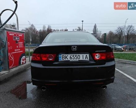 Черный Хонда Аккорд, объемом двигателя 2.4 л и пробегом 354 тыс. км за 7600 $, фото 3 на Automoto.ua