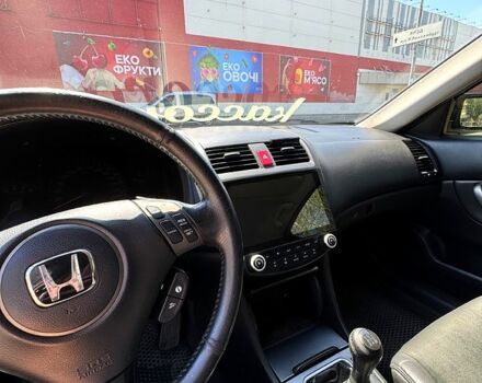 Черный Хонда Аккорд, объемом двигателя 2 л и пробегом 317 тыс. км за 6800 $, фото 10 на Automoto.ua