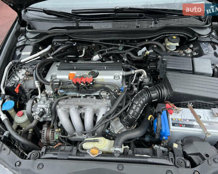 Черный Хонда Аккорд, объемом двигателя 2 л и пробегом 260 тыс. км за 6600 $, фото 4 на Automoto.ua