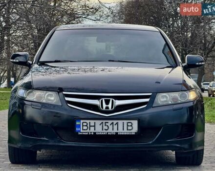 Черный Хонда Аккорд, объемом двигателя 2 л и пробегом 232 тыс. км за 5400 $, фото 2 на Automoto.ua