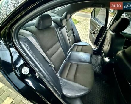 Черный Хонда Аккорд, объемом двигателя 2 л и пробегом 232 тыс. км за 5400 $, фото 70 на Automoto.ua