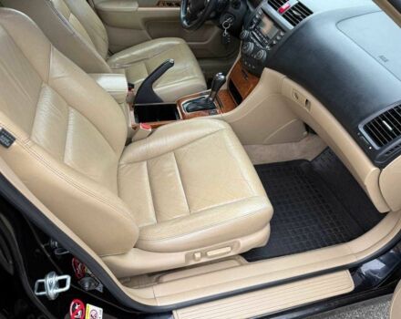 Черный Хонда Аккорд, объемом двигателя 2 л и пробегом 268 тыс. км за 7500 $, фото 3 на Automoto.ua