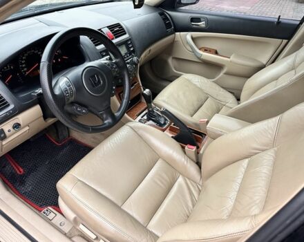 Чорний Хонда Аккорд, об'ємом двигуна 2.4 л та пробігом 350 тис. км за 5999 $, фото 10 на Automoto.ua