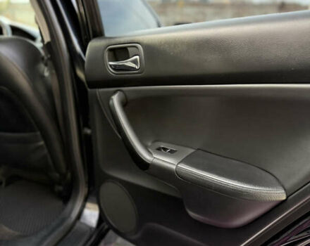 Черный Хонда Аккорд, объемом двигателя 2 л и пробегом 221 тыс. км за 7500 $, фото 19 на Automoto.ua