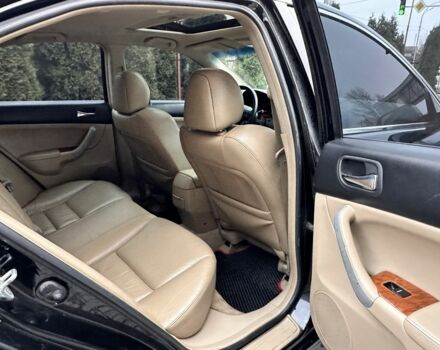 Чорний Хонда Аккорд, об'ємом двигуна 2.4 л та пробігом 350 тис. км за 5999 $, фото 13 на Automoto.ua