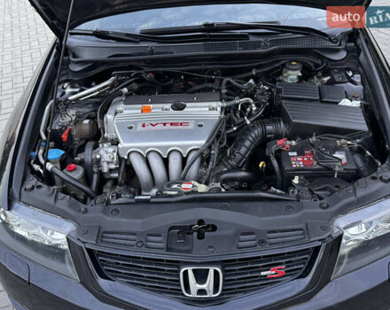 Черный Хонда Аккорд, объемом двигателя 2.4 л и пробегом 220 тыс. км за 8200 $, фото 21 на Automoto.ua