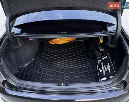 Черный Хонда Аккорд, объемом двигателя 2.4 л и пробегом 220 тыс. км за 8200 $, фото 23 на Automoto.ua