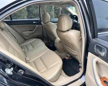 Чорний Хонда Аккорд, об'ємом двигуна 2.4 л та пробігом 350 тис. км за 5999 $, фото 22 на Automoto.ua