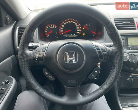 Черный Хонда Аккорд, объемом двигателя 2.4 л и пробегом 142 тыс. км за 6900 $, фото 12 на Automoto.ua