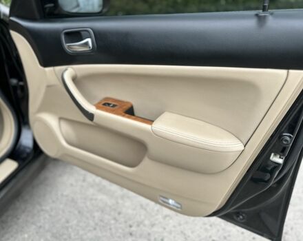 Чорний Хонда Аккорд, об'ємом двигуна 2.4 л та пробігом 227 тис. км за 7700 $, фото 18 на Automoto.ua