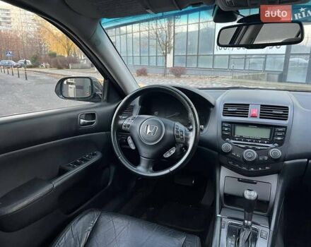 Черный Хонда Аккорд, объемом двигателя 2 л и пробегом 177 тыс. км за 7700 $, фото 5 на Automoto.ua