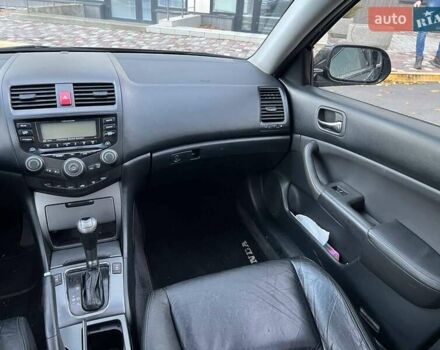 Черный Хонда Аккорд, объемом двигателя 2 л и пробегом 177 тыс. км за 7700 $, фото 3 на Automoto.ua