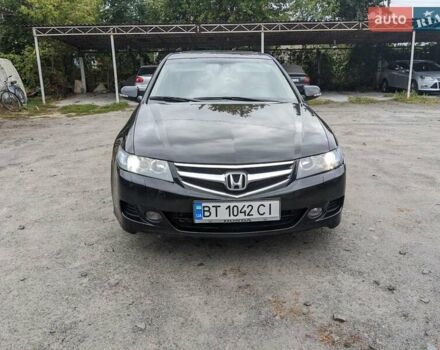 Чорний Хонда Аккорд, об'ємом двигуна 2.4 л та пробігом 297 тис. км за 5650 $, фото 5 на Automoto.ua