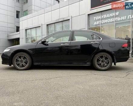 Чорний Хонда Аккорд, об'ємом двигуна 2 л та пробігом 237 тис. км за 6200 $, фото 3 на Automoto.ua