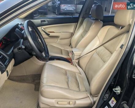 Чорний Хонда Аккорд, об'ємом двигуна 2.4 л та пробігом 297 тис. км за 5650 $, фото 23 на Automoto.ua