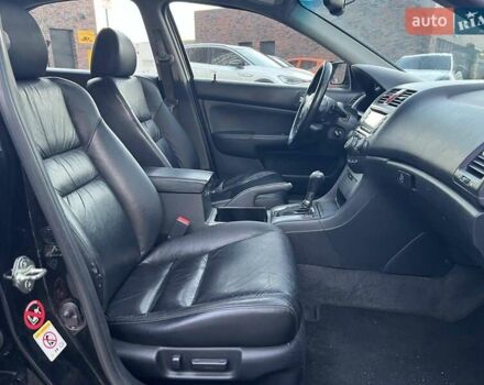 Черный Хонда Аккорд, объемом двигателя 2 л и пробегом 177 тыс. км за 7700 $, фото 7 на Automoto.ua