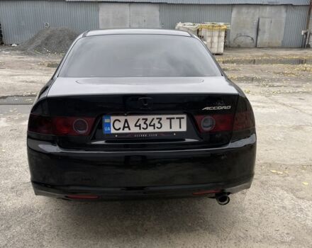 Чорний Хонда Аккорд, об'ємом двигуна 2 л та пробігом 300 тис. км за 8700 $, фото 4 на Automoto.ua