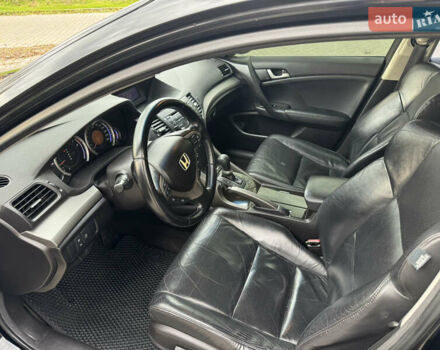 Черный Хонда Аккорд, объемом двигателя 2.35 л и пробегом 184 тыс. км за 9800 $, фото 21 на Automoto.ua