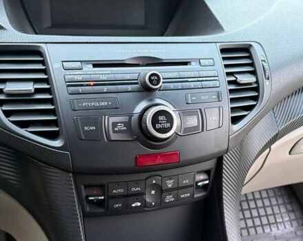 Черный Хонда Аккорд, объемом двигателя 2.4 л и пробегом 270 тыс. км за 8000 $, фото 14 на Automoto.ua