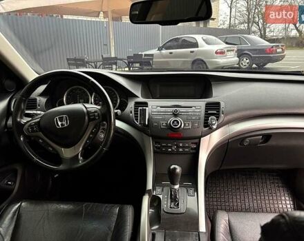 Черный Хонда Аккорд, объемом двигателя 2.4 л и пробегом 310 тыс. км за 10000 $, фото 7 на Automoto.ua