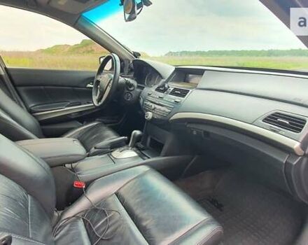 Чорний Хонда Аккорд, об'ємом двигуна 3.5 л та пробігом 289 тис. км за 8600 $, фото 31 на Automoto.ua
