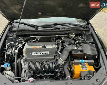 Черный Хонда Аккорд, объемом двигателя 2.35 л и пробегом 184 тыс. км за 9800 $, фото 32 на Automoto.ua