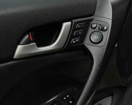 Черный Хонда Аккорд, объемом двигателя 2.4 л и пробегом 247 тыс. км за 8990 $, фото 10 на Automoto.ua