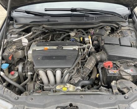 Чорний Хонда Аккорд, об'ємом двигуна 2 л та пробігом 300 тис. км за 8700 $, фото 10 на Automoto.ua