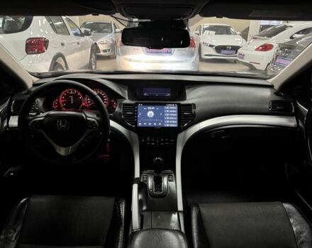 Черный Хонда Аккорд, объемом двигателя 2.4 л и пробегом 187 тыс. км за 9500 $, фото 11 на Automoto.ua