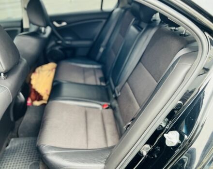 Чорний Хонда Аккорд, об'ємом двигуна 2.4 л та пробігом 250 тис. км за 8800 $, фото 7 на Automoto.ua