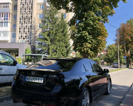 Черный Хонда Аккорд, объемом двигателя 2.4 л и пробегом 300 тыс. км за 9000 $, фото 2 на Automoto.ua