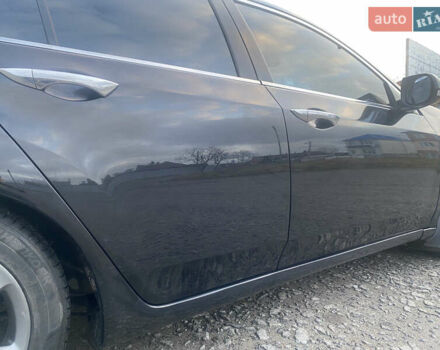 Чорний Хонда Аккорд, об'ємом двигуна 2.4 л та пробігом 244 тис. км за 9300 $, фото 6 на Automoto.ua