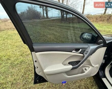 Черный Хонда Аккорд, объемом двигателя 2.4 л и пробегом 270 тыс. км за 8000 $, фото 23 на Automoto.ua