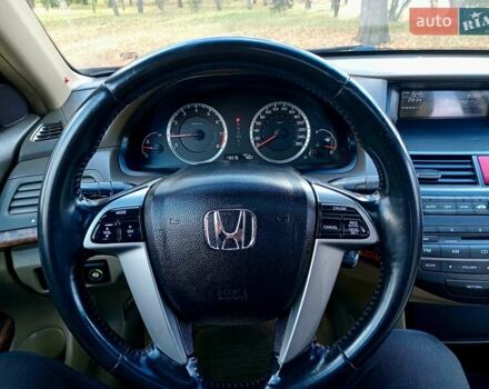 Черный Хонда Аккорд, объемом двигателя 2.35 л и пробегом 177 тыс. км за 7700 $, фото 13 на Automoto.ua