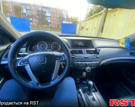 Черный Хонда Аккорд, объемом двигателя 2.4 л и пробегом 215 тыс. км за 6200 $, фото 7 на Automoto.ua