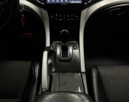 Черный Хонда Аккорд, объемом двигателя 2.4 л и пробегом 187 тыс. км за 9500 $, фото 13 на Automoto.ua