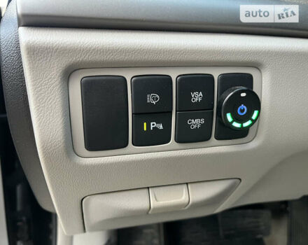 Черный Хонда Аккорд, объемом двигателя 2.35 л и пробегом 216 тыс. км за 9700 $, фото 10 на Automoto.ua