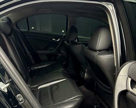 Черный Хонда Аккорд, объемом двигателя 2.4 л и пробегом 310 тыс. км за 10000 $, фото 6 на Automoto.ua