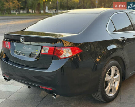 Чорний Хонда Аккорд, об'ємом двигуна 2 л та пробігом 208 тис. км за 10500 $, фото 4 на Automoto.ua