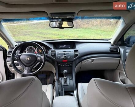 Черный Хонда Аккорд, объемом двигателя 2.4 л и пробегом 270 тыс. км за 8000 $, фото 10 на Automoto.ua