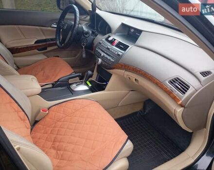 Черный Хонда Аккорд, объемом двигателя 2.35 л и пробегом 175 тыс. км за 7300 $, фото 5 на Automoto.ua