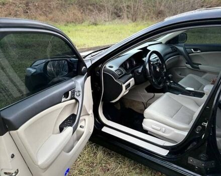 Черный Хонда Аккорд, объемом двигателя 2.4 л и пробегом 270 тыс. км за 8000 $, фото 22 на Automoto.ua