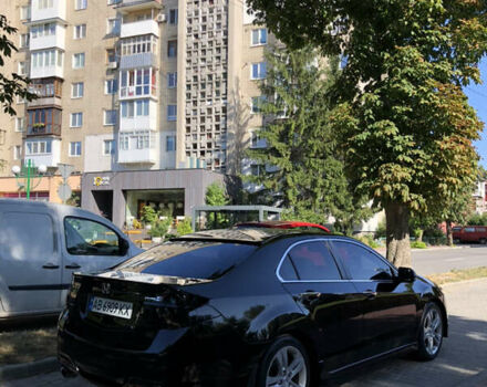 Черный Хонда Аккорд, объемом двигателя 2.4 л и пробегом 300 тыс. км за 9000 $, фото 5 на Automoto.ua